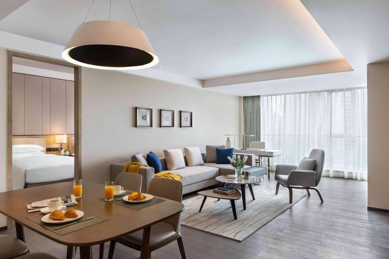 Marriott Executive Apartments Chongqing Exteriör bild